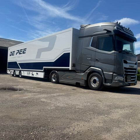 DPS Company Roosendaal Indoor Outdoor Reclame Autobelettering Signing Vrachtwagen Trailer